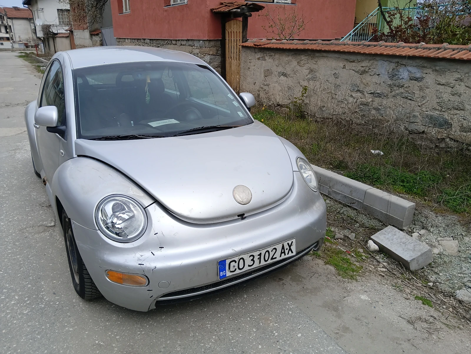 VW Beetle 1.9 tdi, снимка 2 - Автомобили и джипове - 54208595