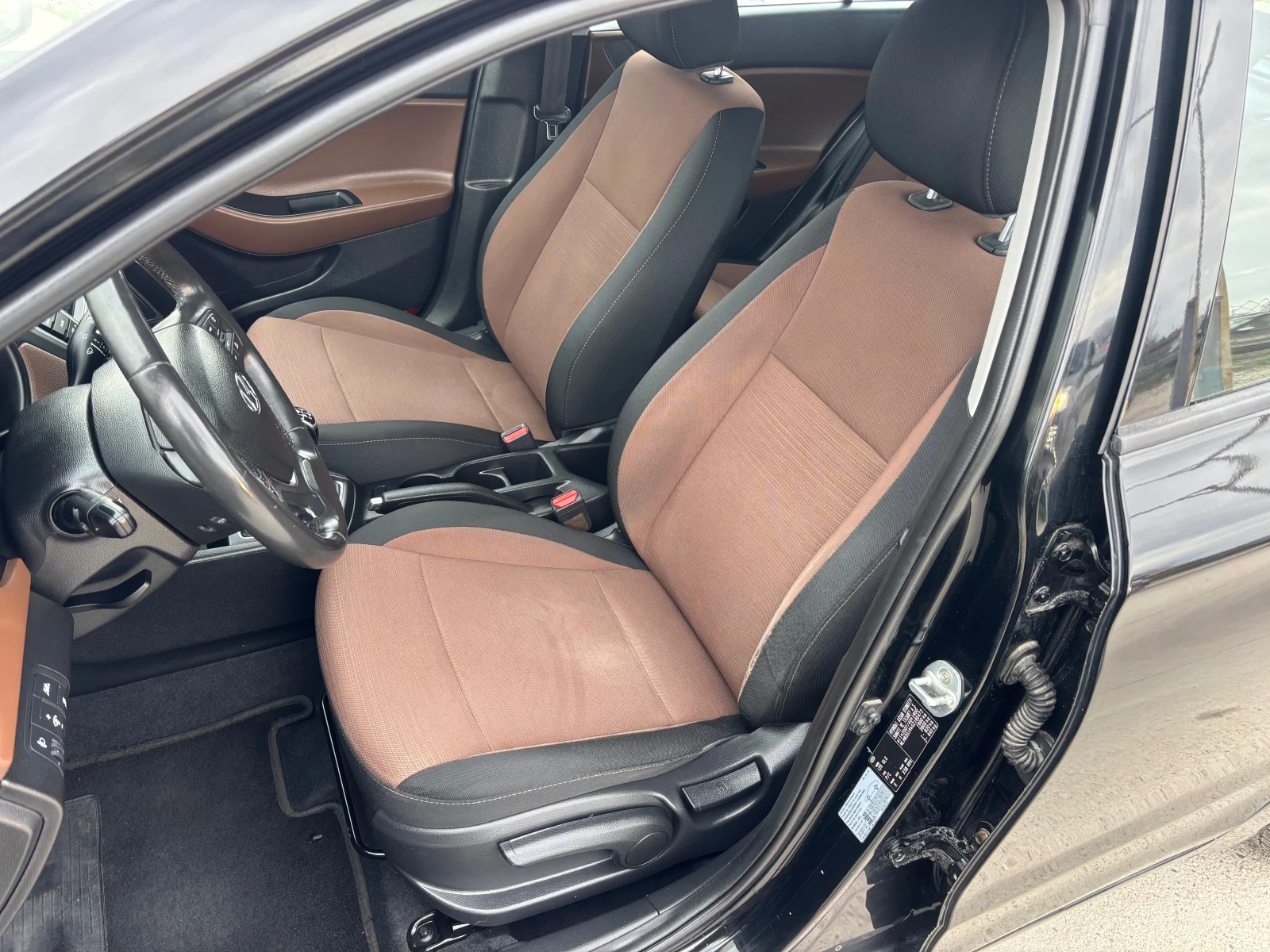 Hyundai I20 1.4CRDI, снимка 7 - Автомобили и джипове - 54243180