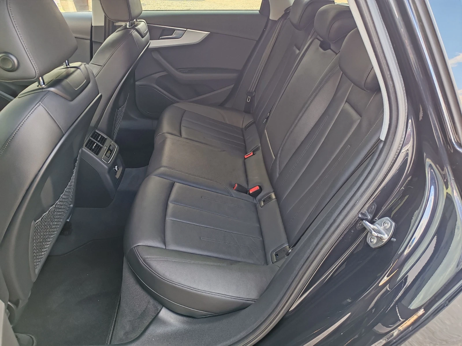 Audi A4 2.0TDI 190kc Virtual S-tronic Full Led, снимка 15 - Автомобили и джипове - 54298017