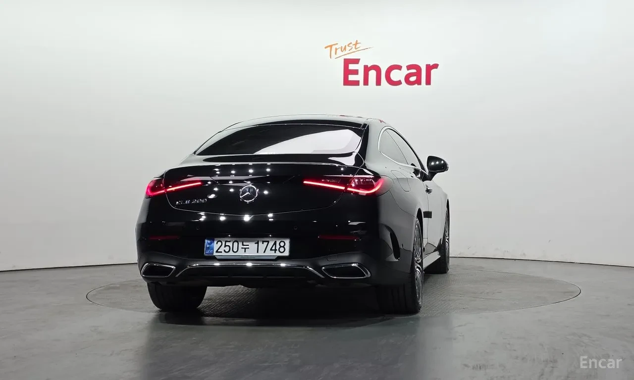 Mercedes-Benz CLE 200 COUPE, снимка 4 - Автомобили и джипове - 54735660