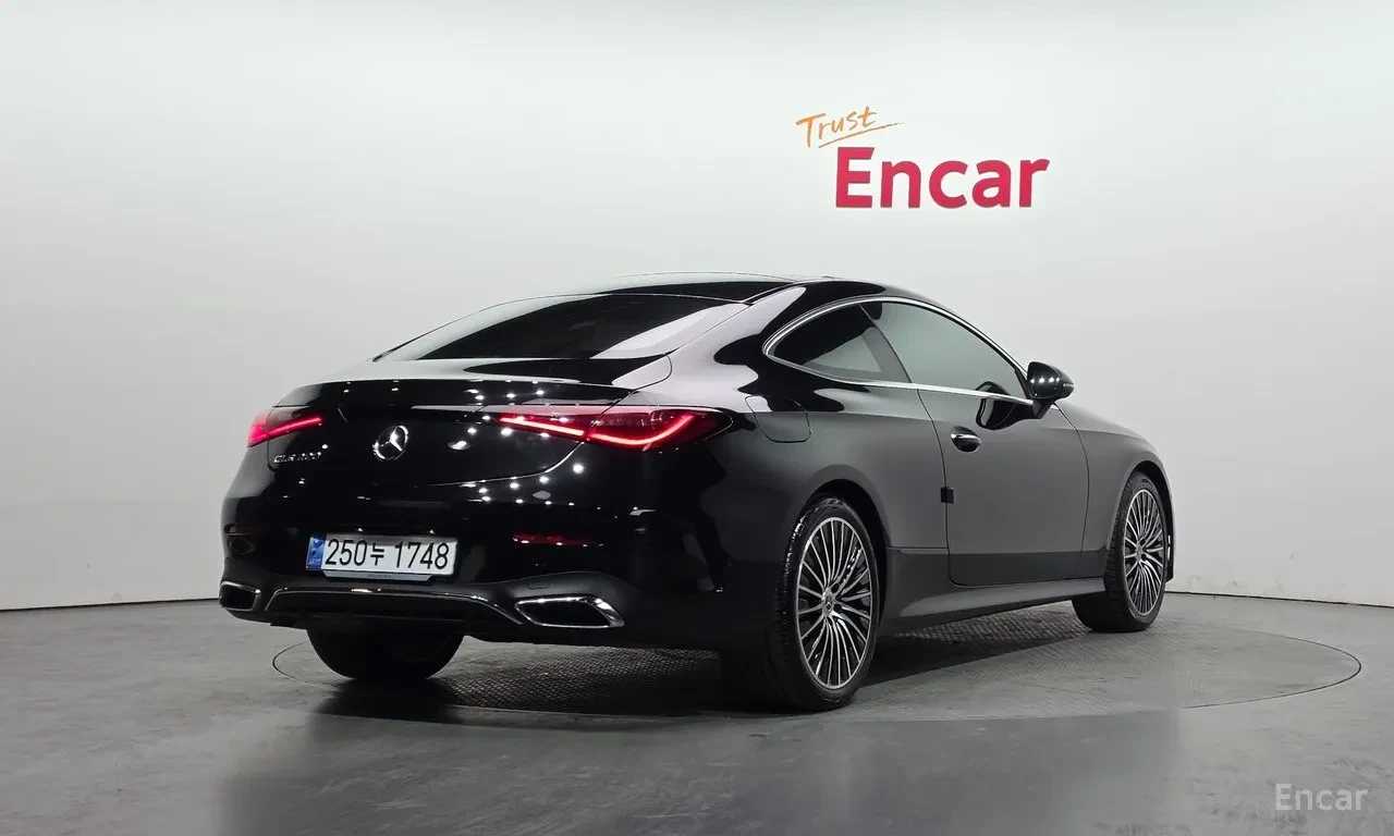 Mercedes-Benz CLE 200 COUPE, снимка 2 - Автомобили и джипове - 54735660