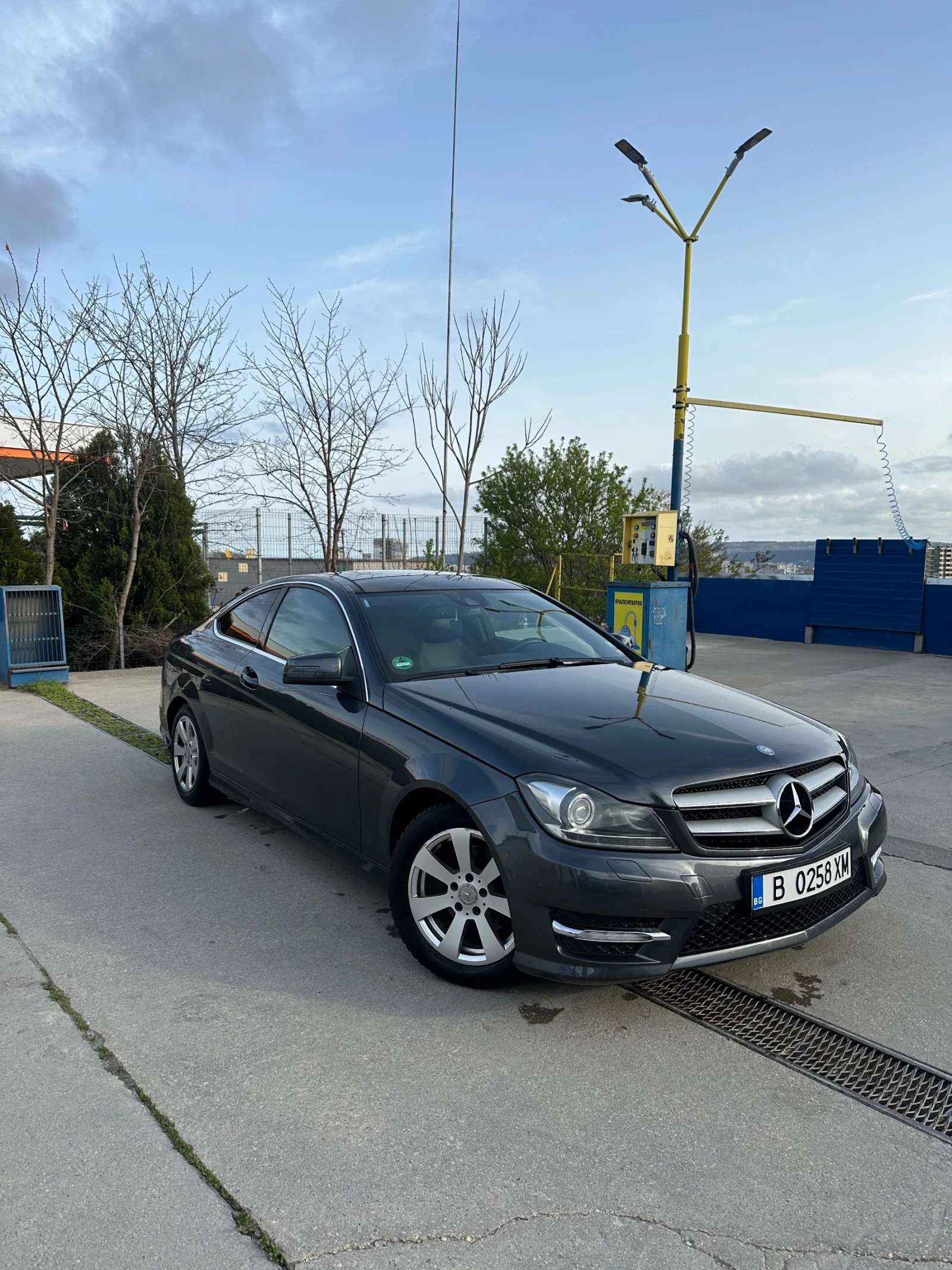 Mercedes-Benz C 180 Coupe/ AMG pack/ harman kardon