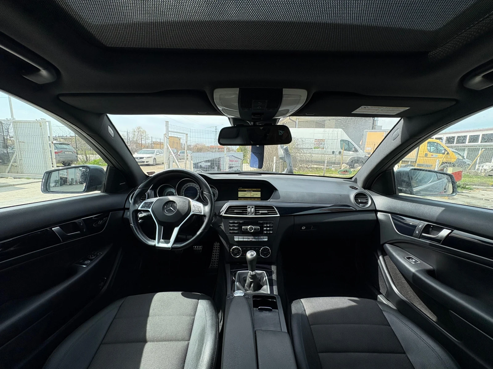 Mercedes-Benz C 180 Coupe/ AMG pack/ harman kardon, снимка 14 - Автомобили и джипове - 54823688