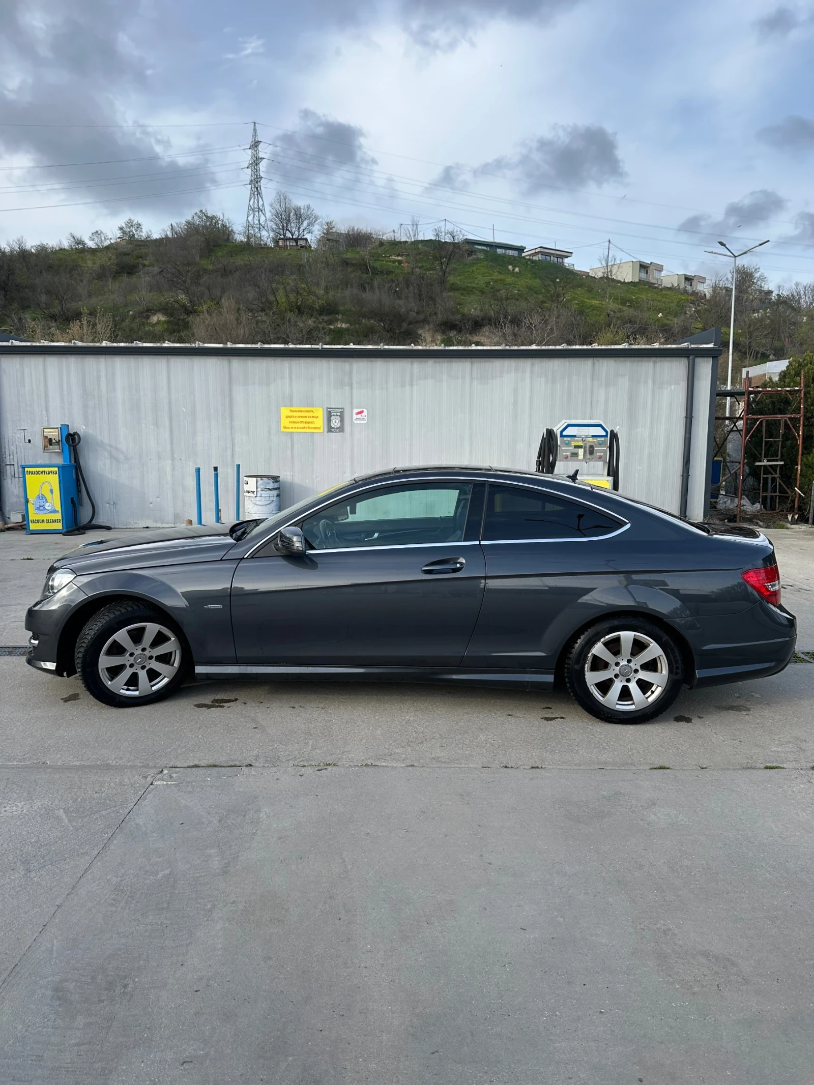 Mercedes-Benz C 180 Coupe/ AMG pack/ harman kardon, снимка 5 - Автомобили и джипове - 54823688