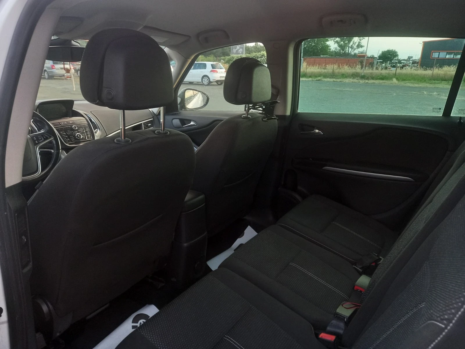 Opel Zafira 2.0, снимка 8 - Автомобили и джипове - 55069167
