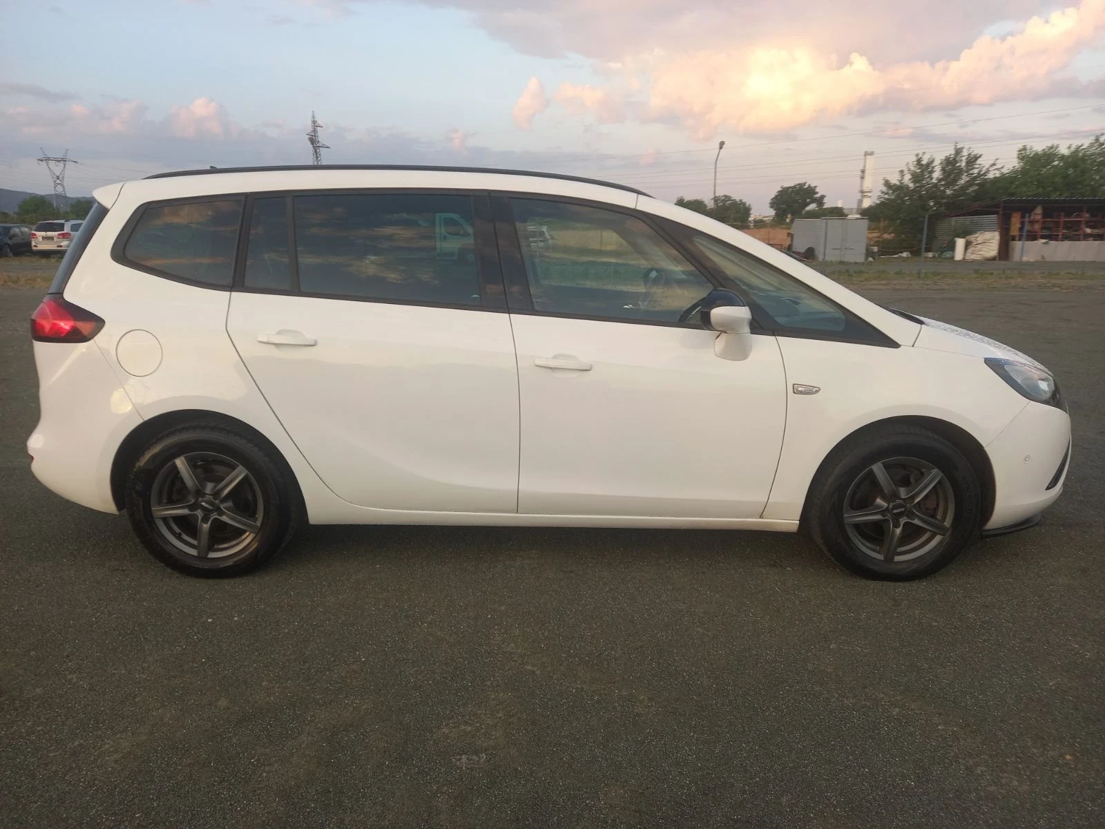 Opel Zafira 2.0, снимка 4 - Автомобили и джипове - 55069167