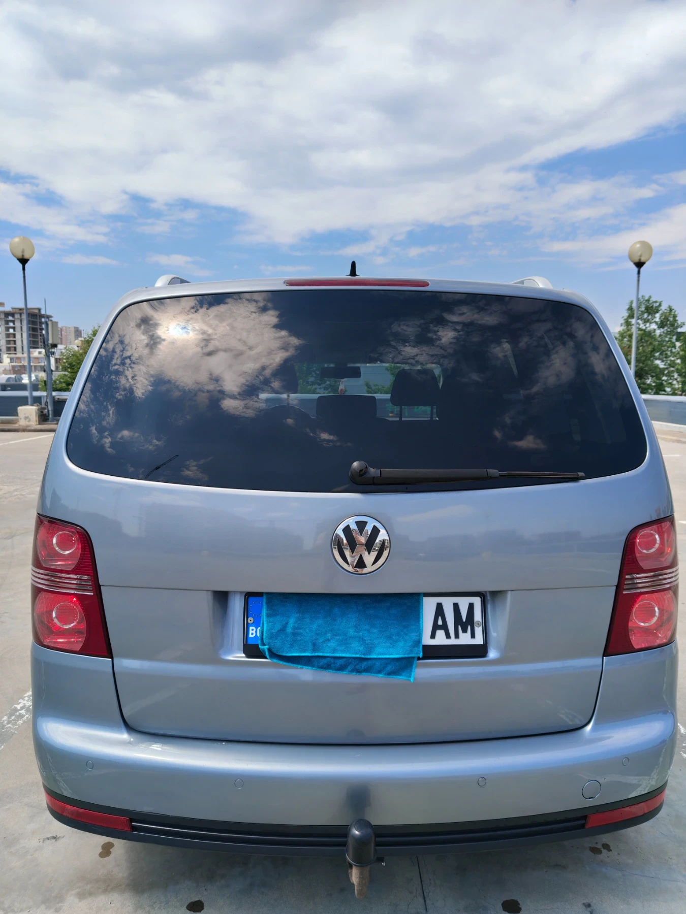VW Touran 2.0 TDI , снимка 3 - Автомобили и джипове - 55143384