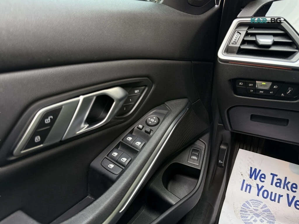 BMW 330 Sport-Line * HUD * 360 * АвтоКредит (ЦЕНА ДО БГ), снимка 15 - Автомобили и джипове - 56132331