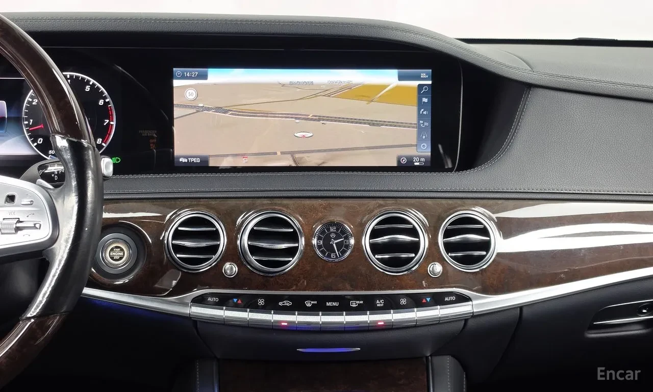 Mercedes-Benz S 560 4MATIC, снимка 12 - Автомобили и джипове - 56211775