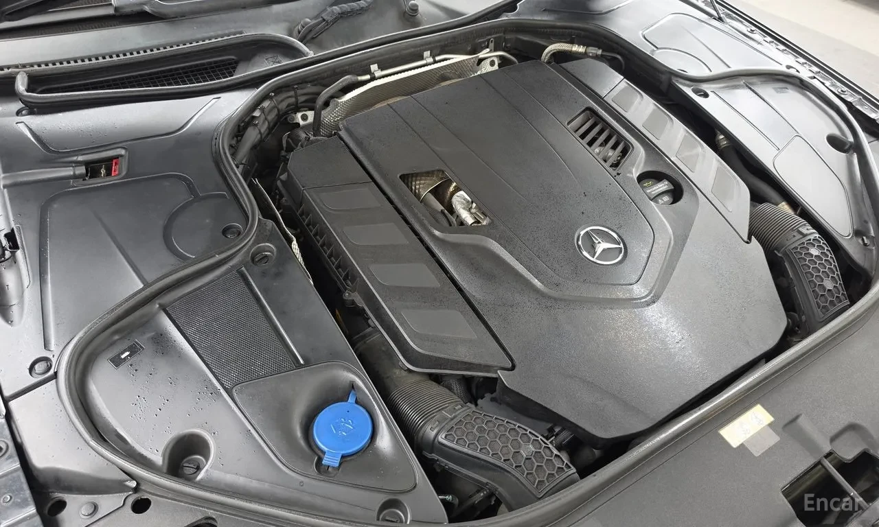 Mercedes-Benz S 560 4MATIC, снимка 5 - Автомобили и джипове - 56211775