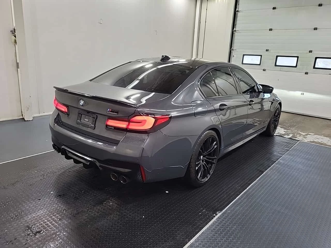 BMW M5 / COMPETITION / ОПЦИЯ ЗА ФИНАНСИРАНЕ, снимка 2 - Автомобили и джипове - 56358450