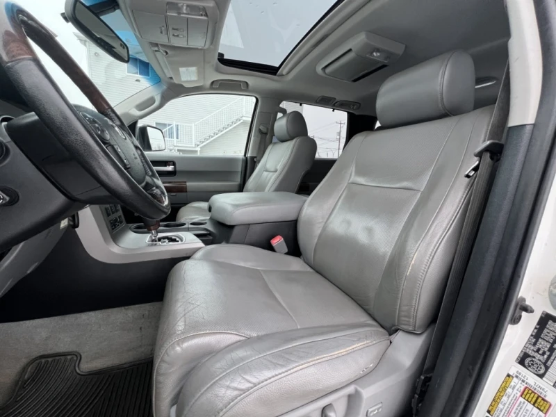 Toyota Sequoia PLATINUM, снимка 8 - Автомобили и джипове - 48675790