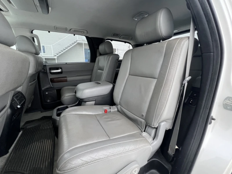 Toyota Sequoia PLATINUM, снимка 9 - Автомобили и джипове - 48675790