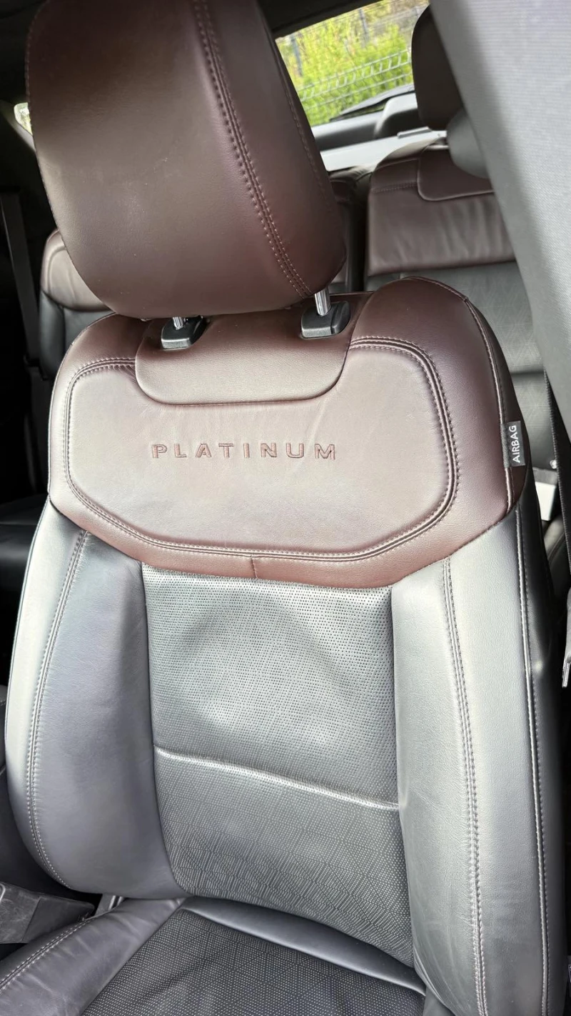 Ford Explorer PLATINUM 3.0 PHEV EcoBoost V6 457к.с., снимка 13 - Автомобили и джипове - 52438689