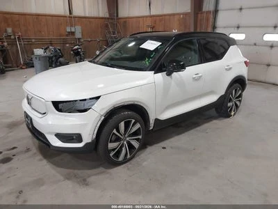Volvo XC40 RECHARGE PURE ELECTRIC P8 TWIN ULTIMATE, снимка 2 - Автомобили и джипове - 55723143