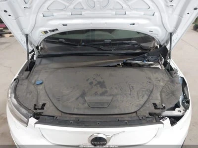 Volvo XC40 RECHARGE PURE ELECTRIC P8 TWIN ULTIMATE, снимка 8 - Автомобили и джипове - 55723143