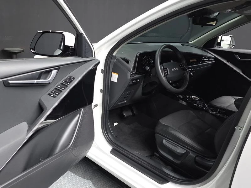 Kia Niro Air| 241к.с., снимка 10 - Автомобили и джипове - 56356123