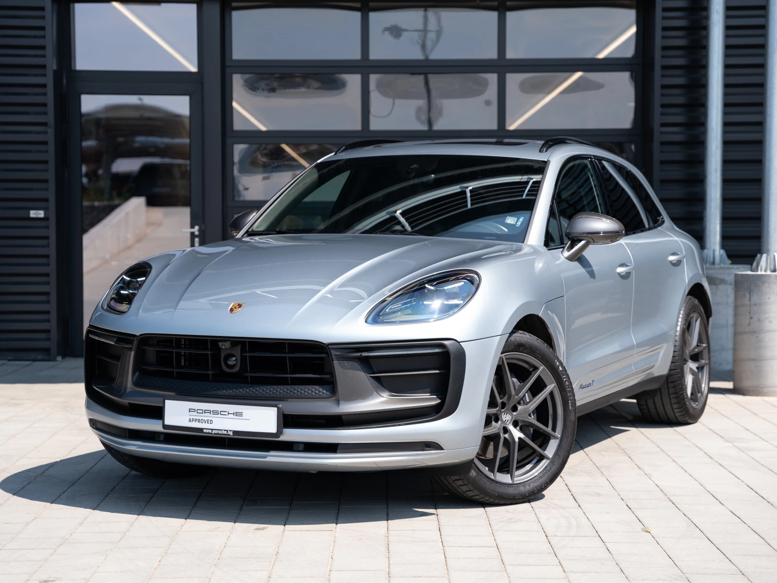 Porsche Macan T, снимка 1