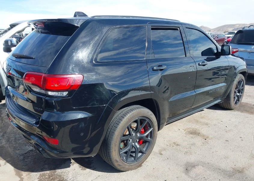 Jeep Grand cherokee 2019 JEEP GRAND CHEROKEE SRT 4X4 - изображение 9