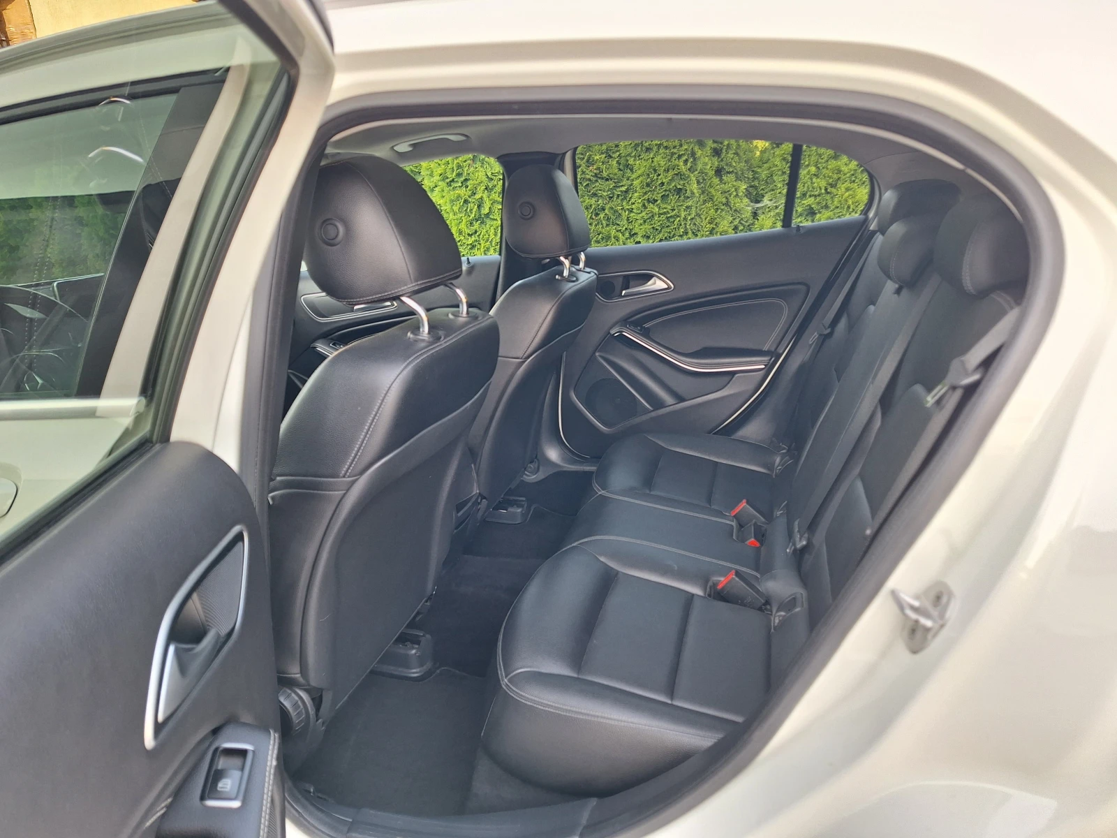 Mercedes-Benz GLA 220 2.0 CDI KOJA NAVI KATO HOBA  - изображение 9