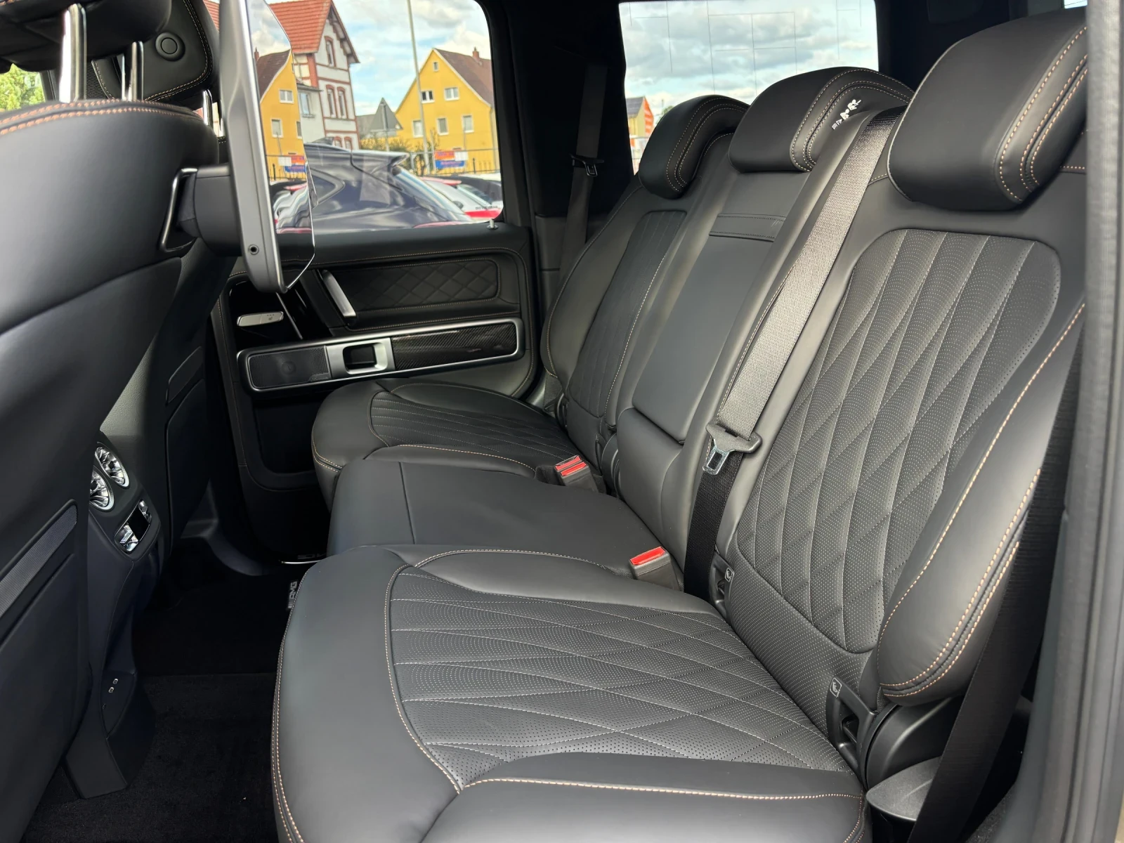 Mercedes-Benz G 63 AMG AMG Dark Olive Magno A22 Superior   | Mobile.bg   12