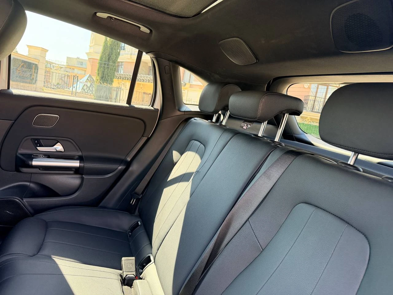 Mercedes-Benz GLA 250, снимка 12 - Автомобили и джипове - 54125164