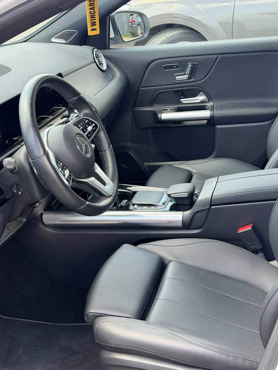 Mercedes-Benz GLA 250, снимка 7 - Автомобили и джипове - 54125164