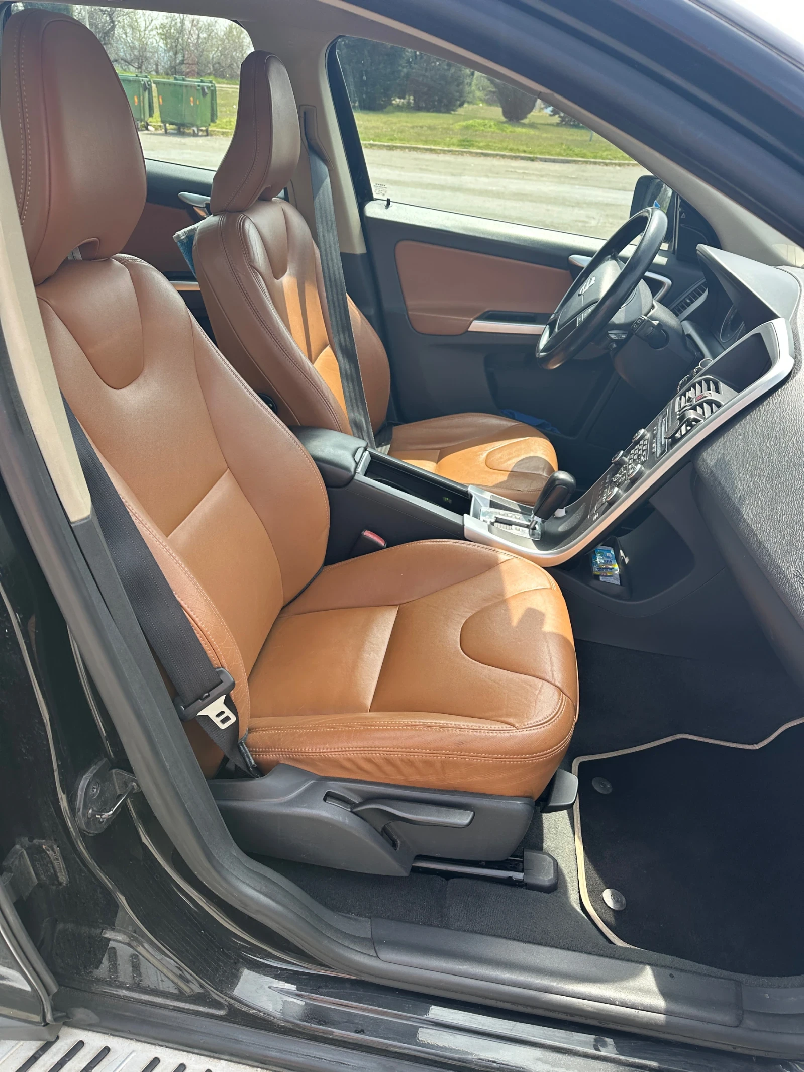 Volvo XC60 2.4 D 163 HP, снимка 7 - Автомобили и джипове - 54184032