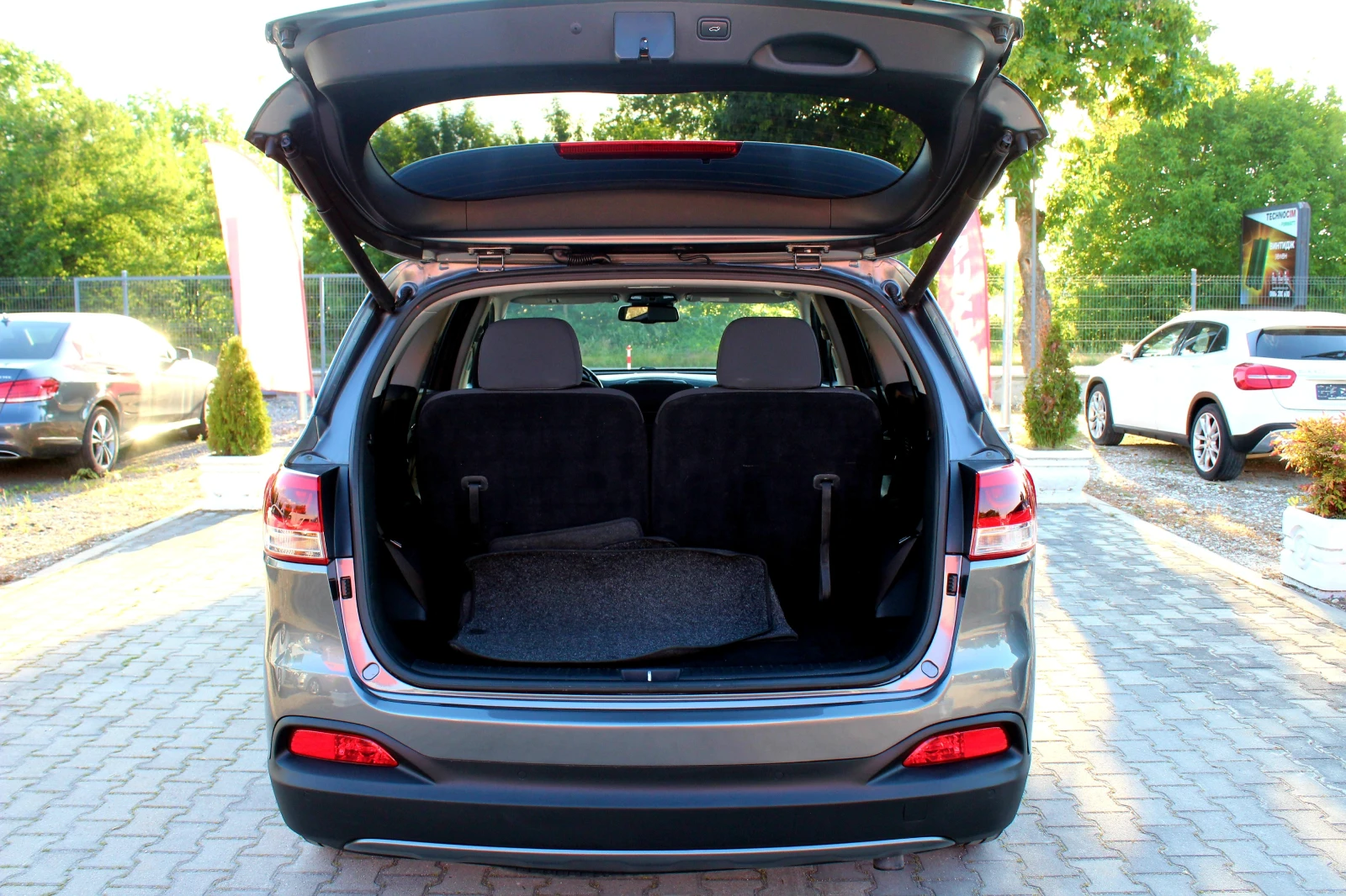 Kia Sorento 2.2CRDi 7 МЕСТА/СОБСТВЕН ЛИЗИНГ, снимка 8 - Автомобили и джипове - 54704888