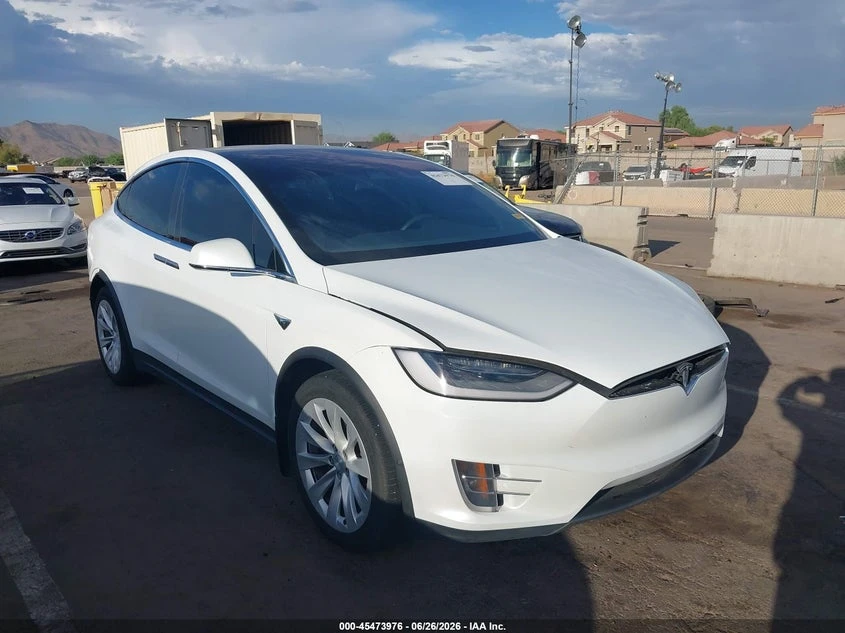 Tesla Model X Long Range Dual Motor All-Wheel Drive/Long Range P
