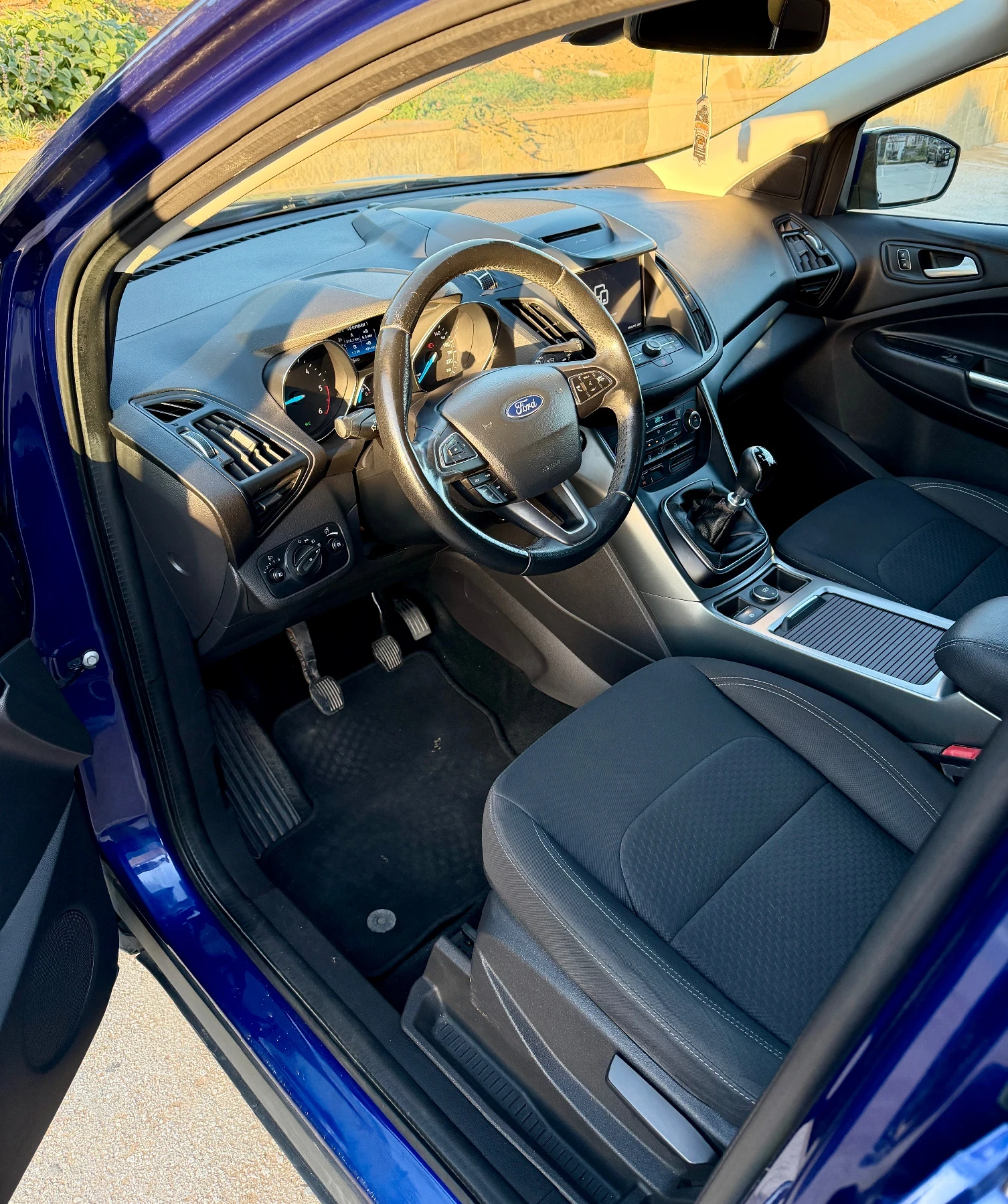 Ford Kuga 2.0TDCI, 150к.с., снимка 5 - Автомобили и джипове - 56011113