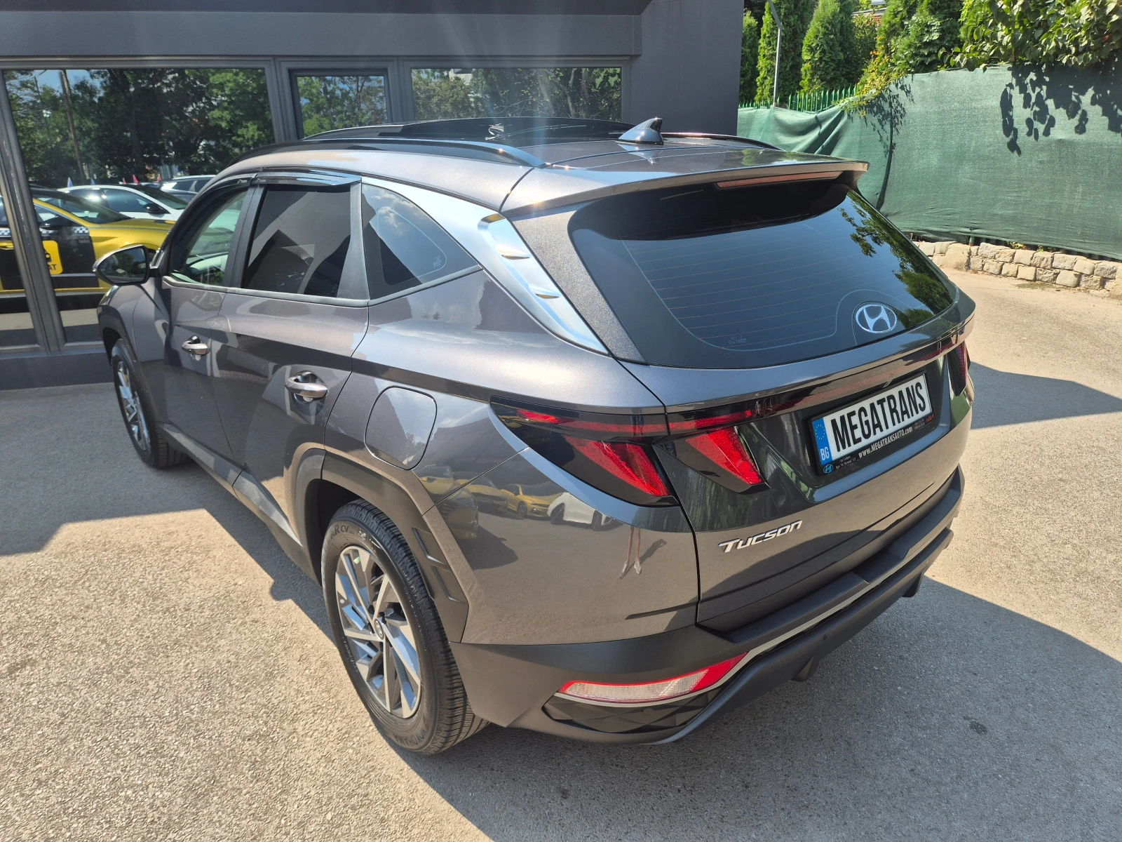 Hyundai Tucson ПАНОРАМА 1.6cm3 Турбо - Наличен в БГ, снимка 3 - Автомобили и джипове - 56021763