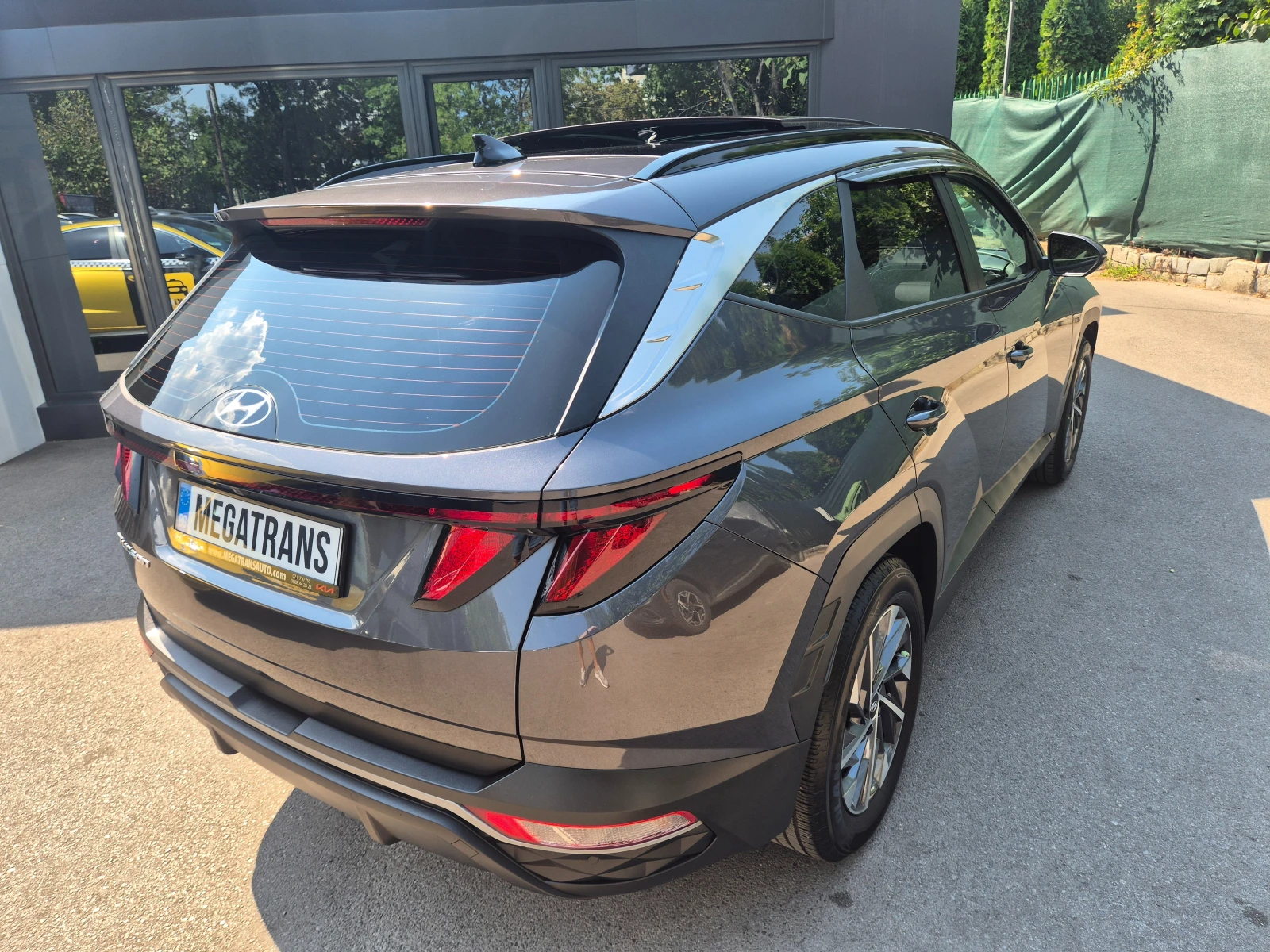 Hyundai Tucson ПАНОРАМА 1.6cm3 Турбо - Наличен в БГ, снимка 4 - Автомобили и джипове - 56021763