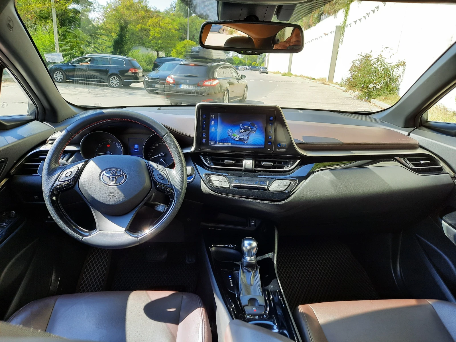 Toyota C-HR, снимка 4 - Автомобили и джипове - 56201373