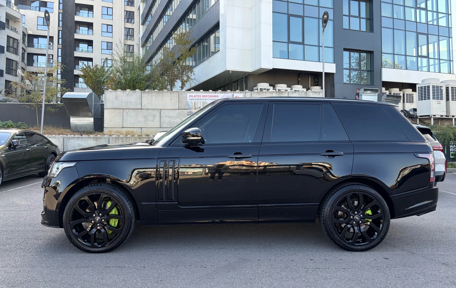 Land Rover Range rover 5.0  AUTOBIOGRAPHY , снимка 3 - Автомобили и джипове - 56659798