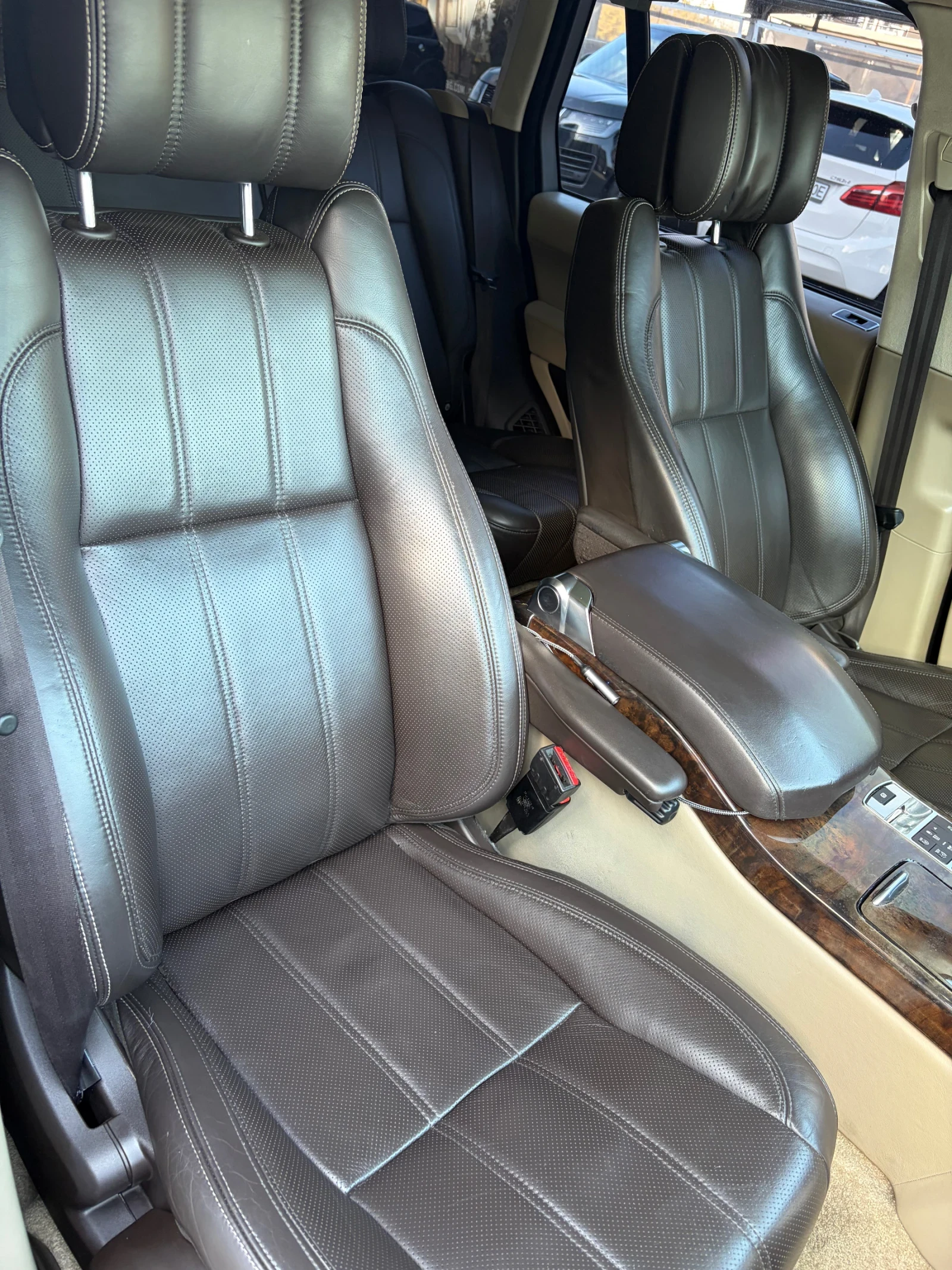 Land Rover Range rover 5.0  AUTOBIOGRAPHY , снимка 9 - Автомобили и джипове - 56659798