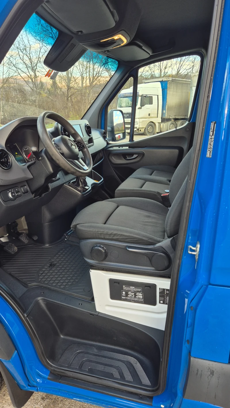 Mercedes-Benz Sprinter 319 3.0 V6* ШВЕЙЦАРИЯ* , снимка 11 - Бусове и автобуси - 52353486