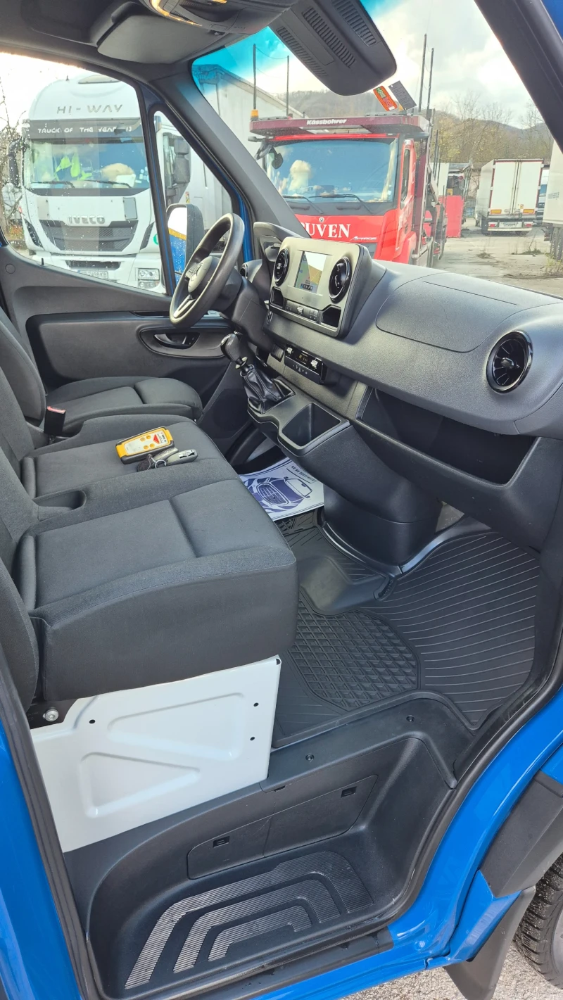 Mercedes-Benz Sprinter 319 3.0 V6* ШВЕЙЦАРИЯ* , снимка 14 - Бусове и автобуси - 52353486