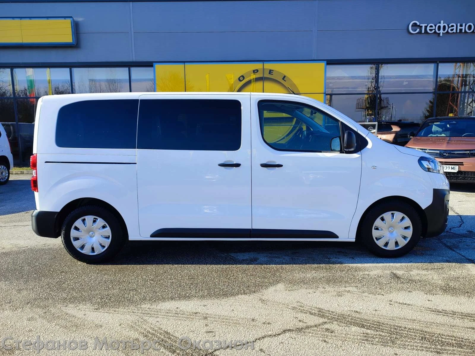 Opel Vivaro 7+ 1 M 1.5 Diesel (120hp) MT6, снимка 5 - Бусове и автобуси - 49204892