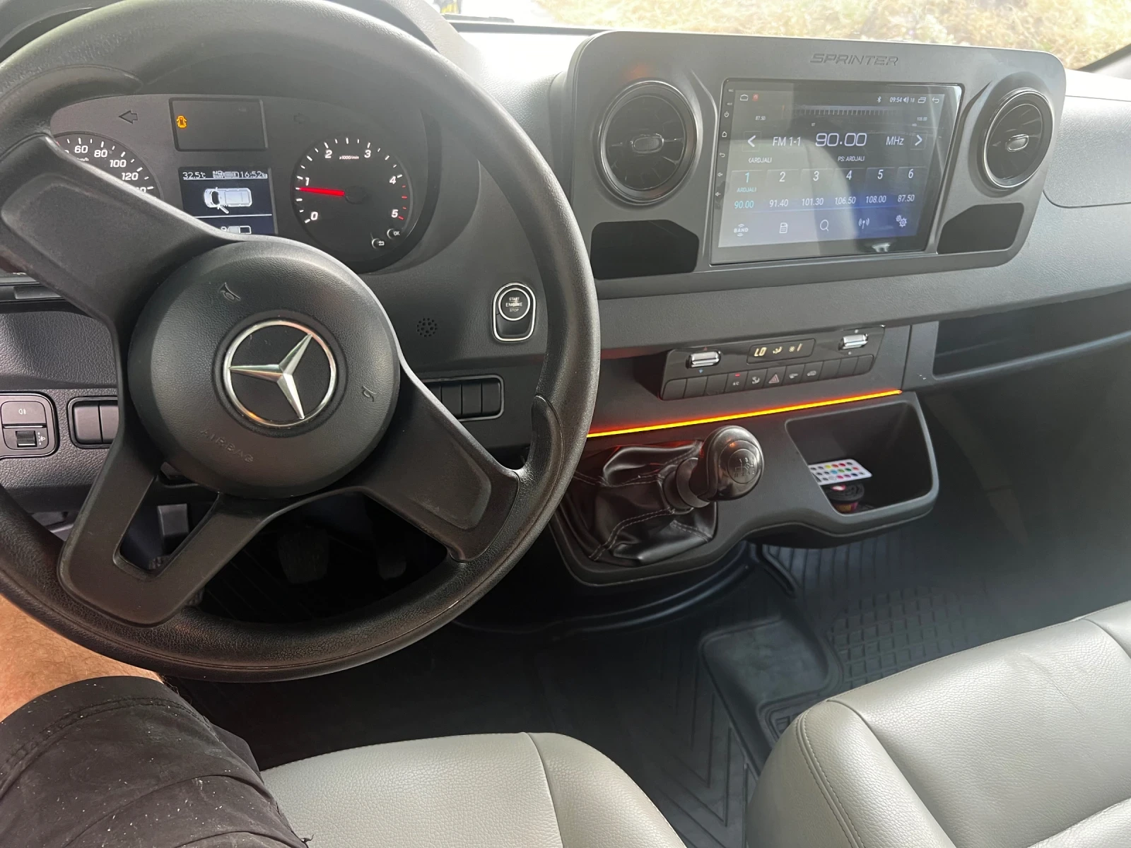 Mercedes-Benz Sprinter 316, снимка 4 - Бусове и автобуси - 56738240