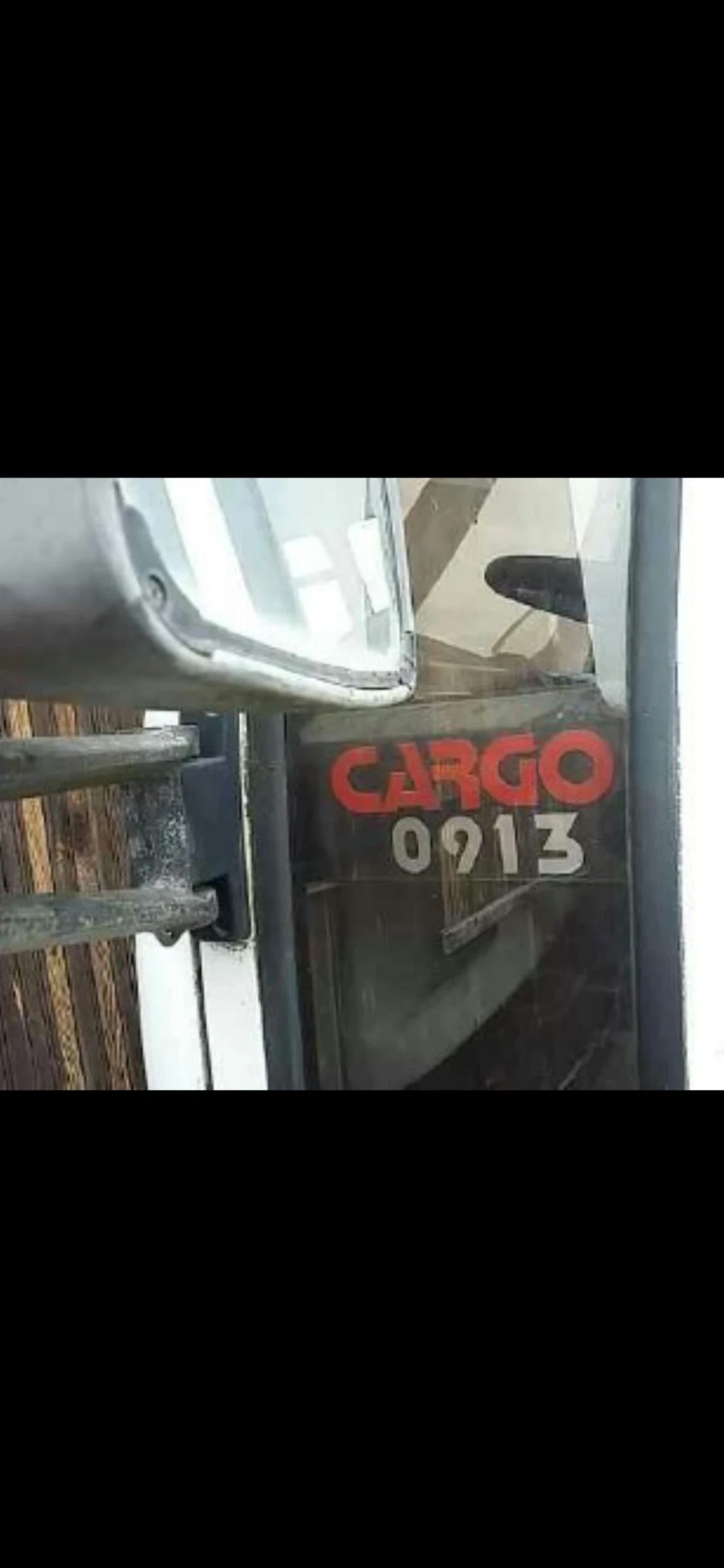 Ford Cargo 0913 - изображение 2