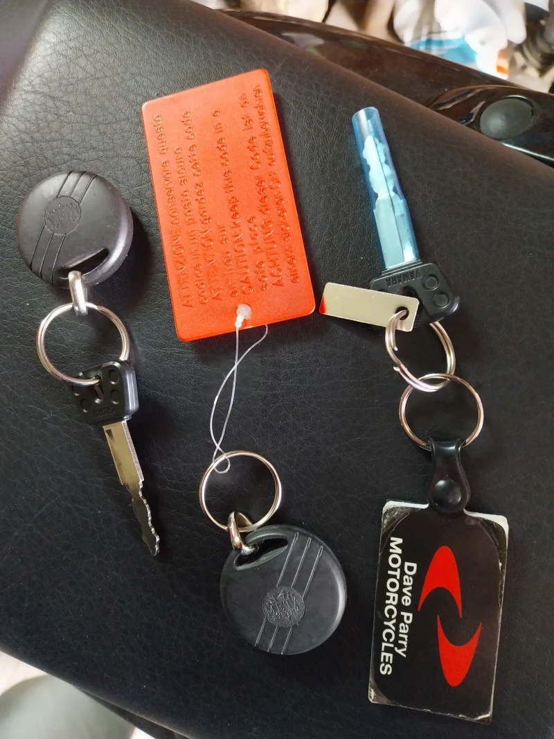 Yamaha FZS 600 Fazer, снимка 11 - Мотоциклети и мототехника - 52307842