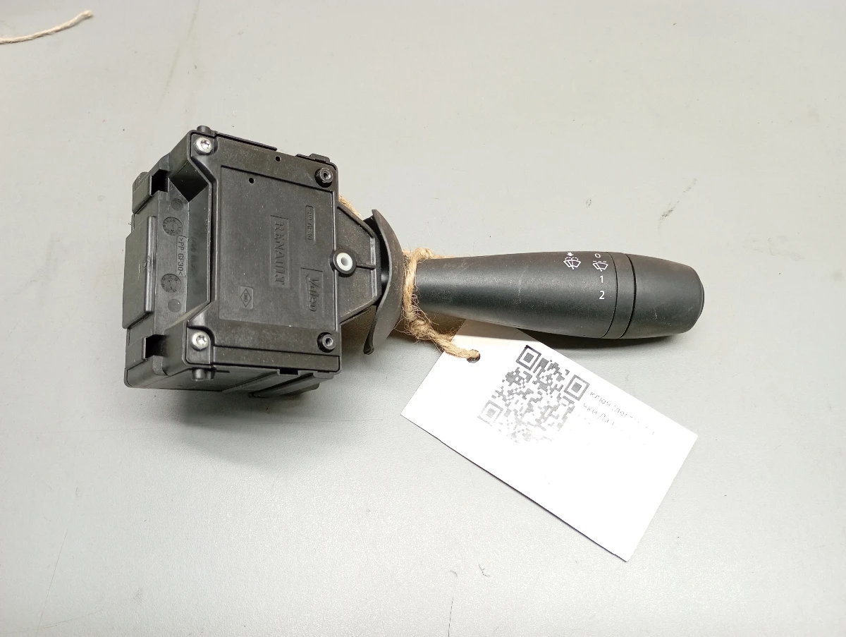 ключ (лост) чистачки Дачия Докер 1,5дци в