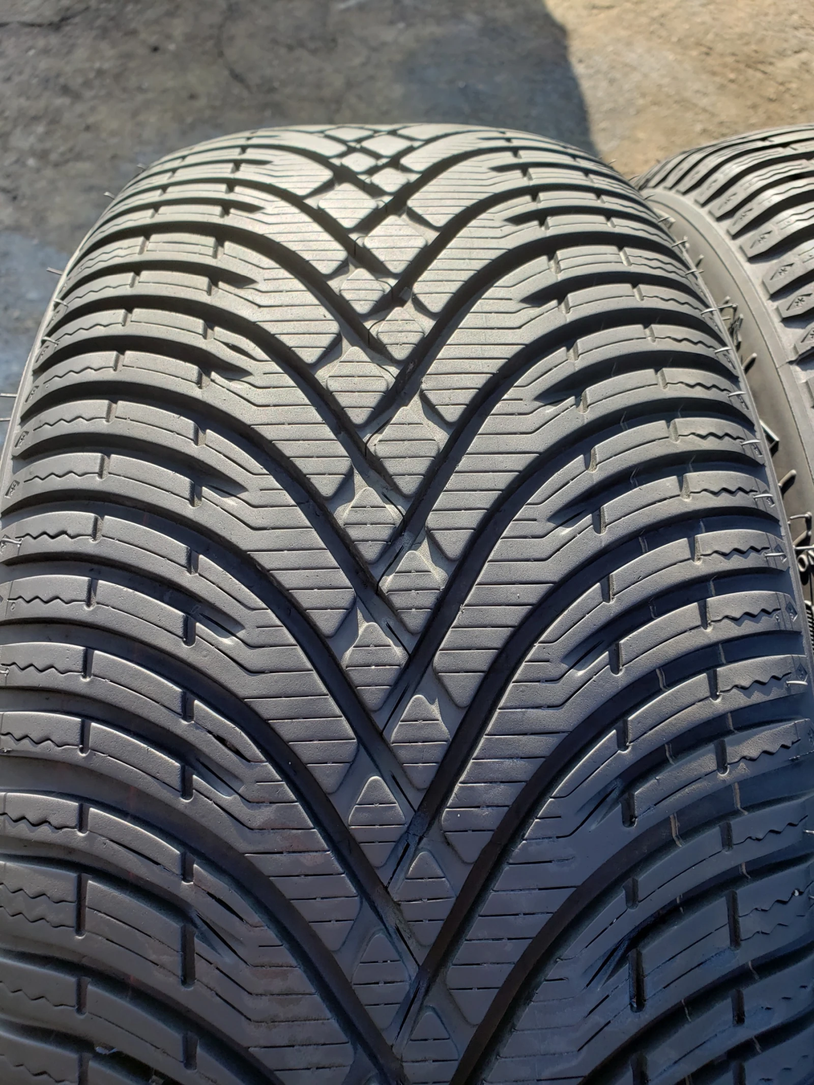  225/45R17 | Mobile.bg   1