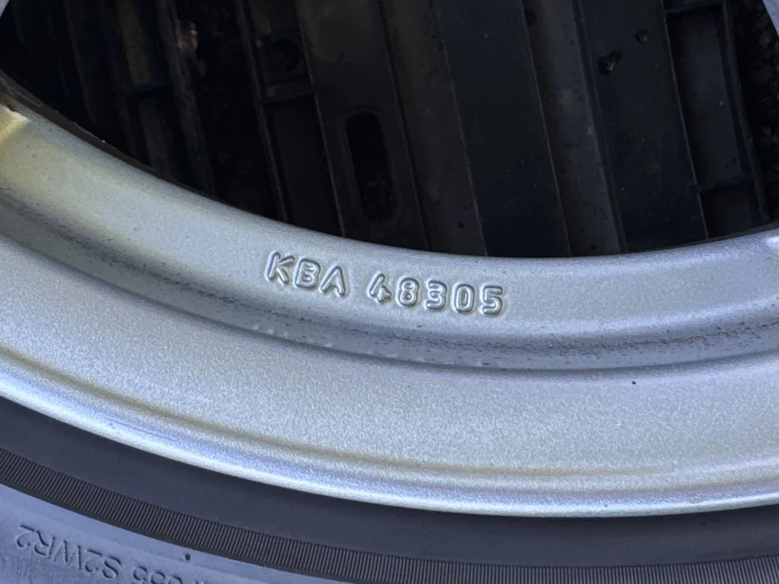 Гуми с джанти Kumho 205/50R17, снимка 16 - Гуми и джанти - 54942119