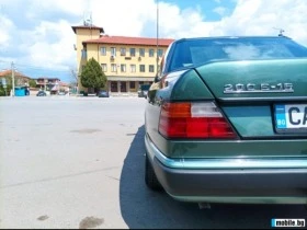 Mercedes-Benz 124, снимка 4