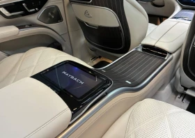 Mercedes-Benz EQS 680 4MATIC Maybach , снимка 10