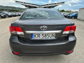 Toyota Avensis 2.2 150к 6ск.седан, снимка 6