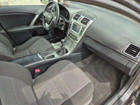 Toyota Avensis 2.2 150к 6ск.седан, снимка 14