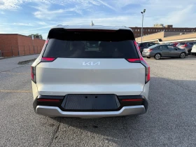 Kia EV9 Land w-Premium Package AWD | Mobile.bg    5
